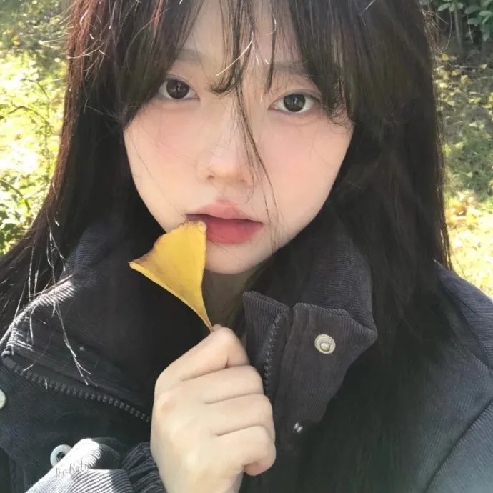 岸边露伴一动不动
